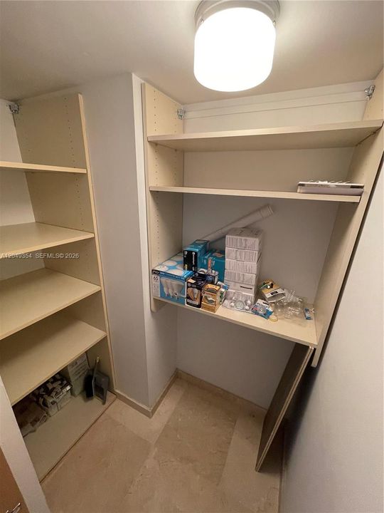 For Rent: $6,500 (2 beds, 2 baths, 1430 Square Feet)