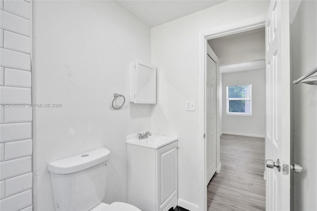 В аренду: $1,500 (1 спален, 1 ванн, 6644 Квадратных фут)