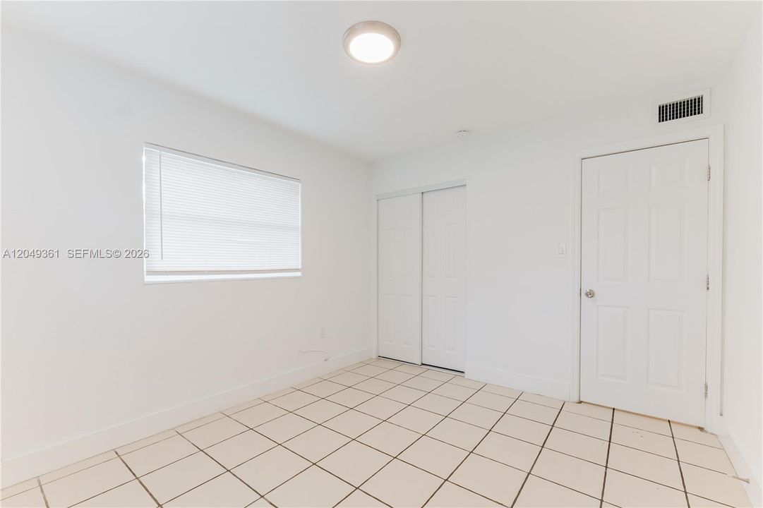 For Rent: $3,000 (3 beds, 2 baths, 1263 Square Feet)