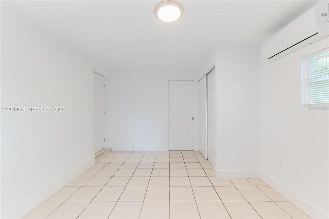 For Rent: $3,000 (3 beds, 2 baths, 1263 Square Feet)