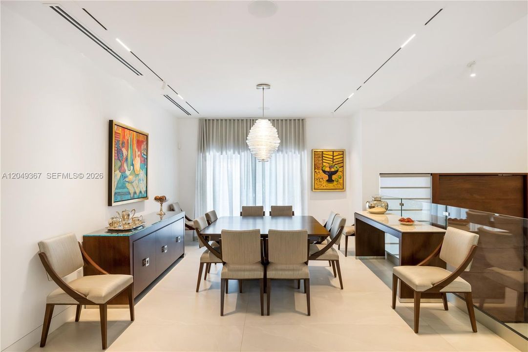 En Renta: $40,000 (5 camas, 5 baños, 5818 Pies cuadrados)