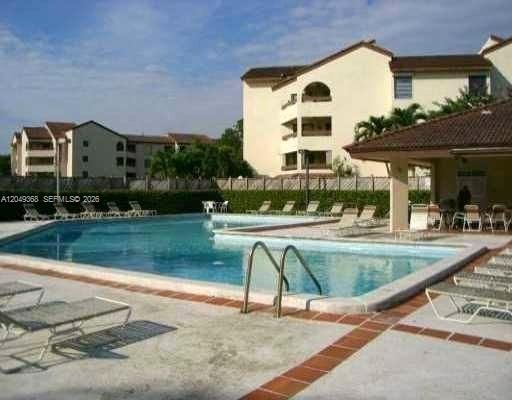For Rent: $2,600 (3 beds, 2 baths, 1150 Square Feet)