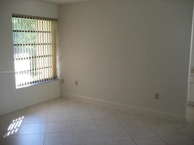 For Rent: $2,600 (3 beds, 2 baths, 1150 Square Feet)