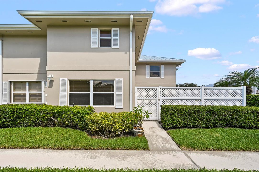 2927 SW Lakemont Pl Palm City, FL09