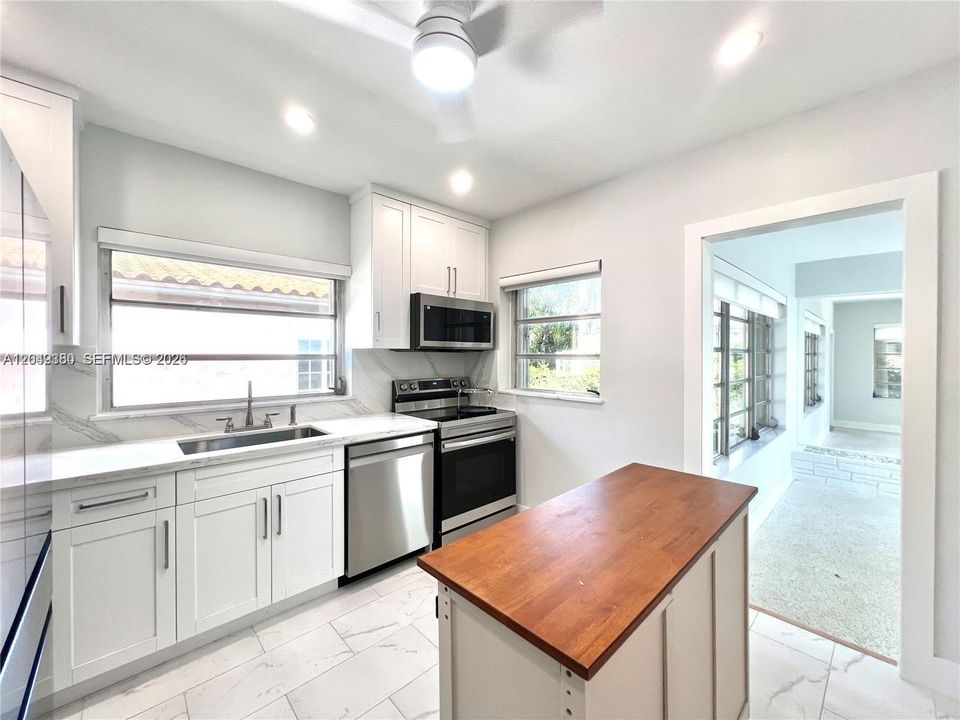 For Rent: $4,990 (3 beds, 2 baths, 1700 Square Feet)