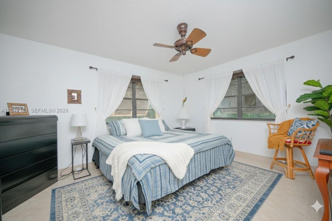 For Rent: $2,500 (2 beds, 2 baths, 1140 Square Feet)