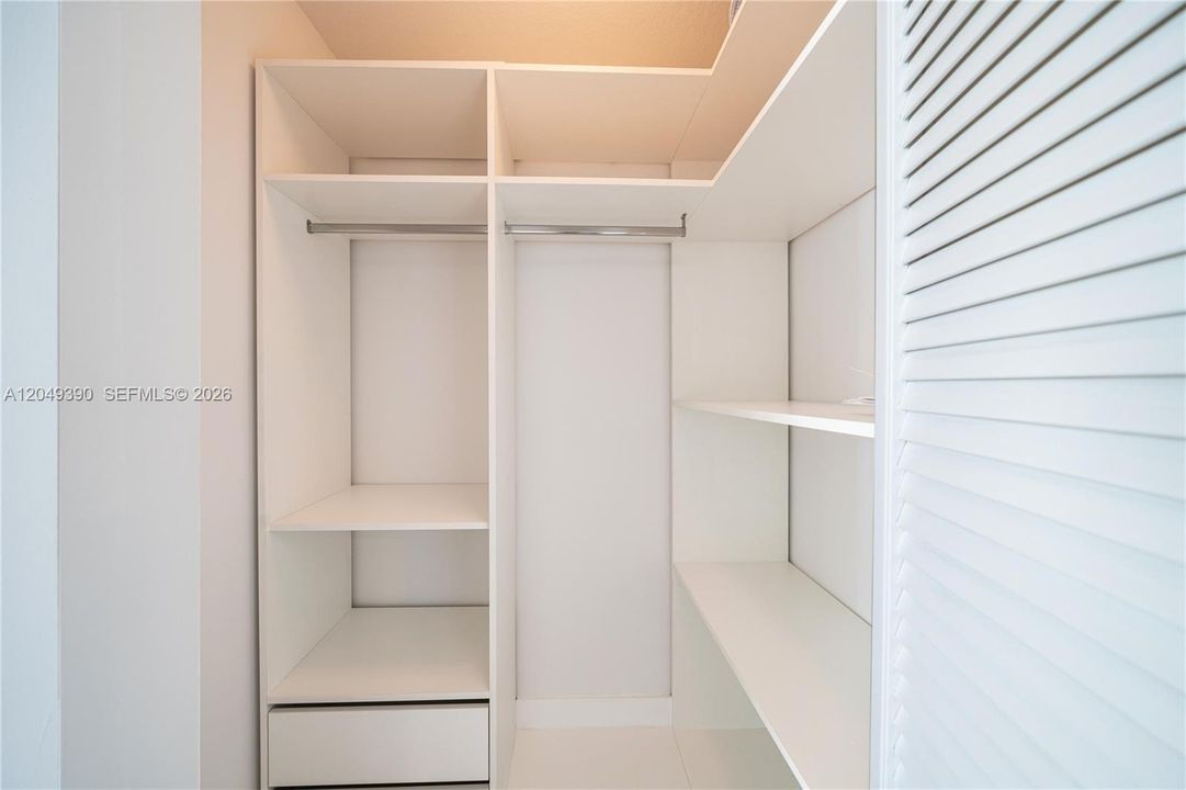 For Rent: $2,850 (0 beds, 1 baths, 507 Square Feet)