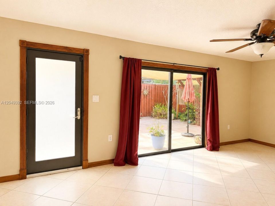 En Venta: $360,000 (2 camas, 2 baños, 1236 Pies cuadrados)
