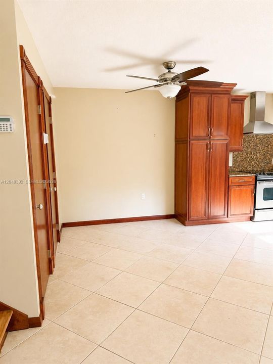 En Venta: $360,000 (2 camas, 2 baños, 1236 Pies cuadrados)