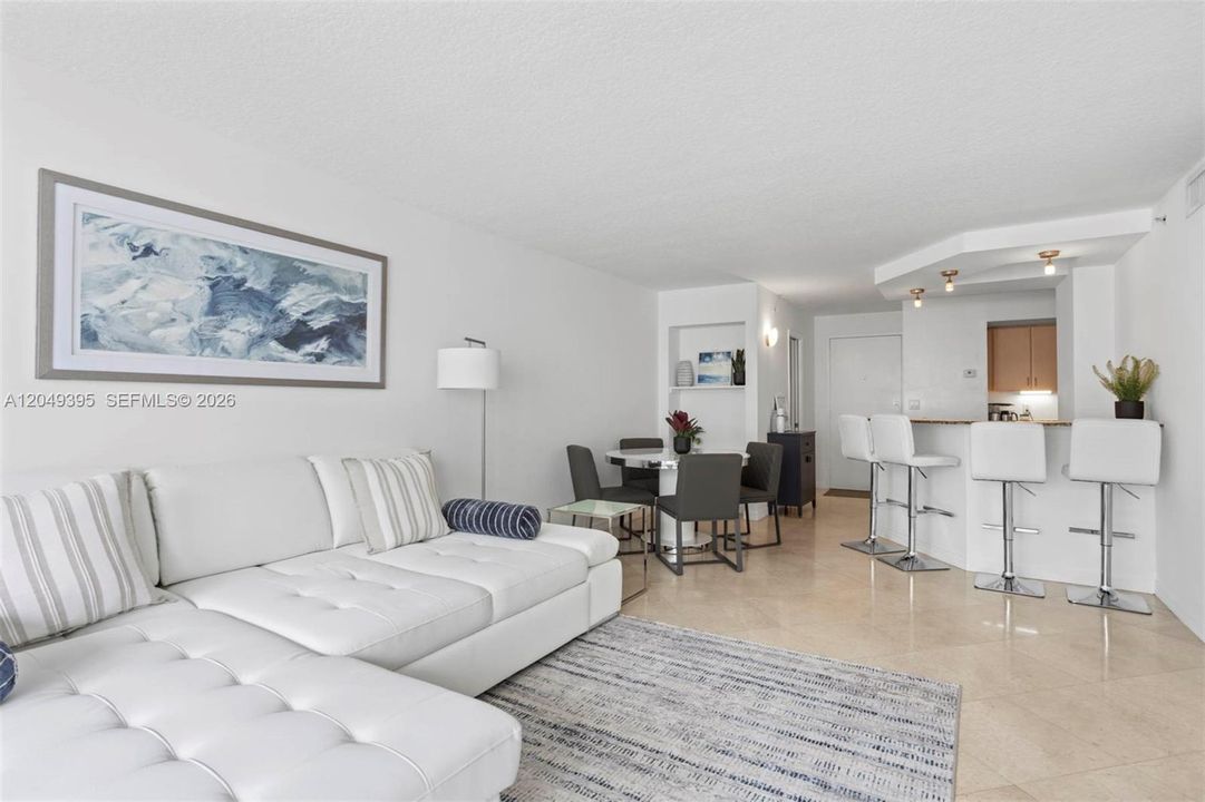 For Rent: $3,200 (1 beds, 1 baths, 808 Square Feet)