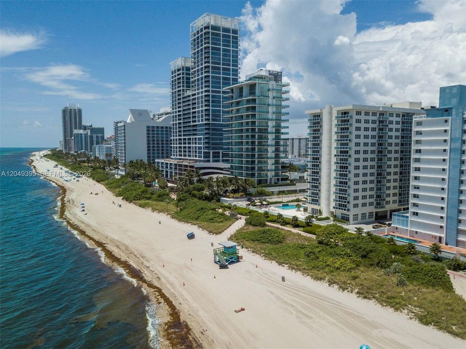 For Rent: $3,200 (1 beds, 1 baths, 808 Square Feet)