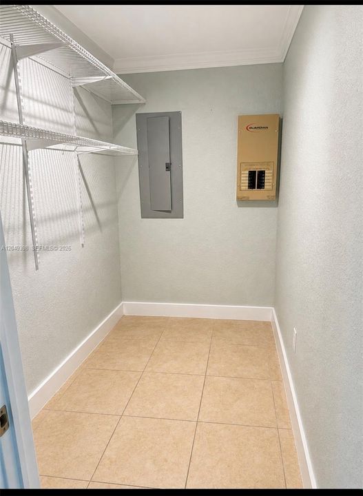 Bonus closet