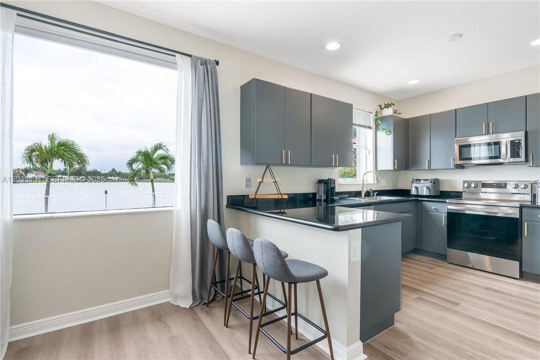 For Sale: $805,000 (4 beds, 2 baths, 2362 Square Feet)