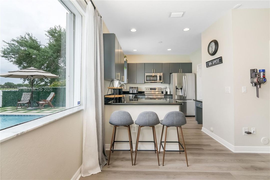 For Sale: $805,000 (4 beds, 2 baths, 2362 Square Feet)