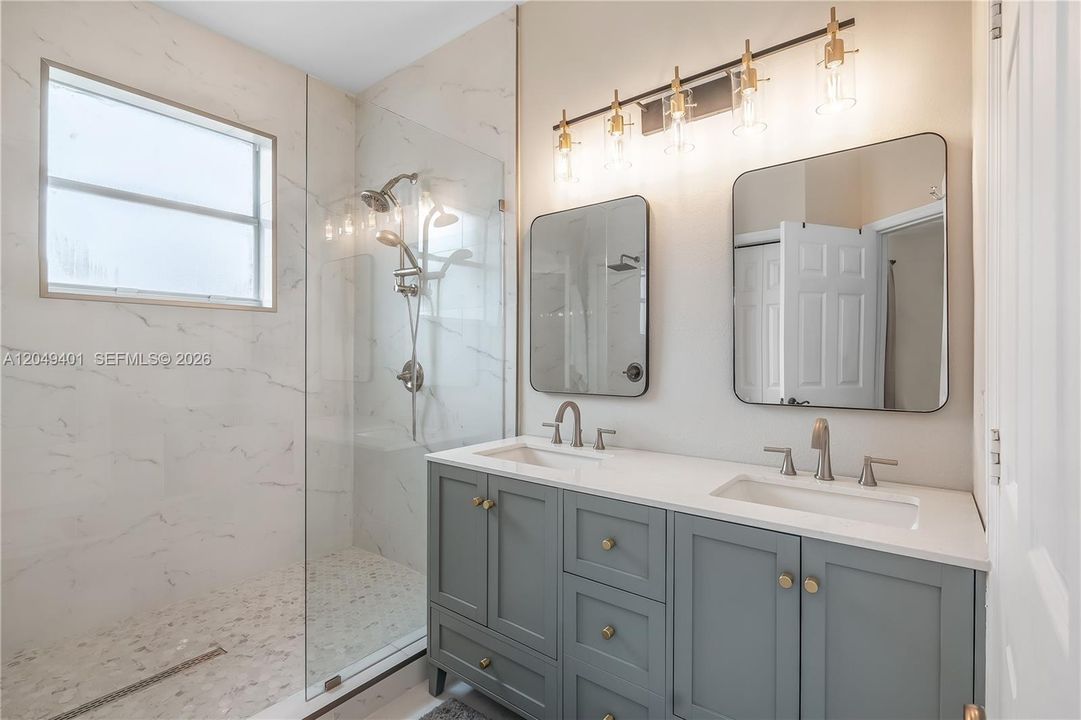For Sale: $805,000 (4 beds, 2 baths, 2362 Square Feet)