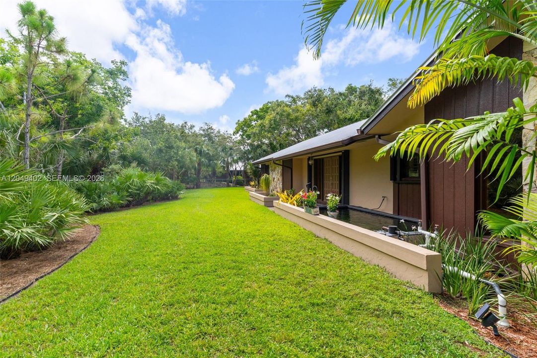 En Venta: $1,100,000 (4 camas, 2 baños, 2082 Pies cuadrados)