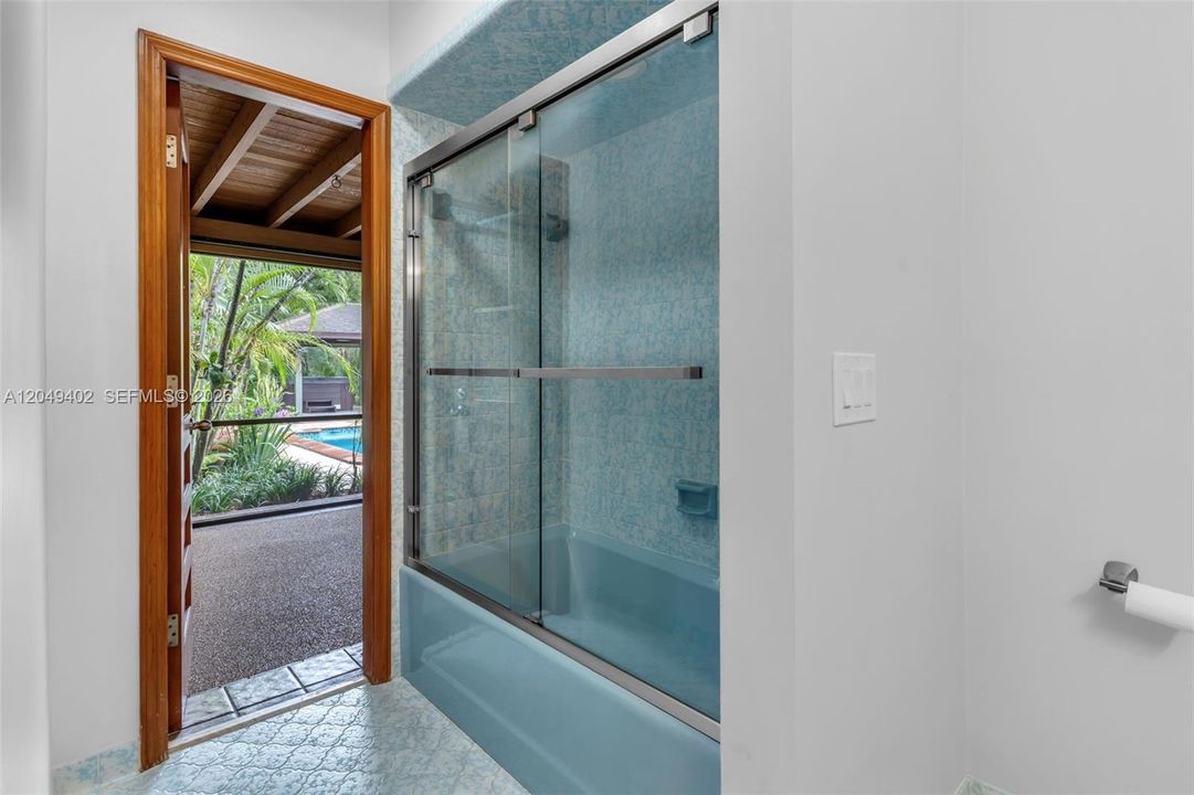 CABANA BATHROOM
