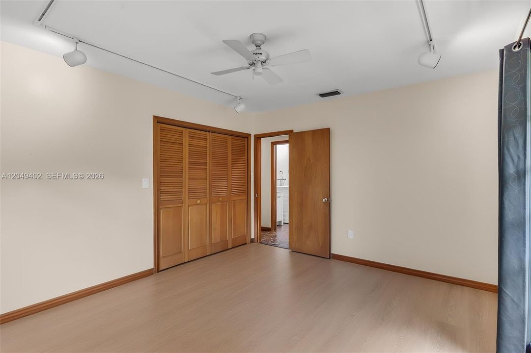 BEDROOM #1