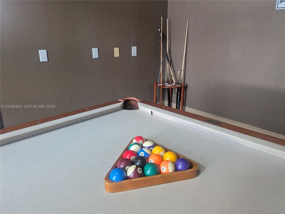 For Rent: $2,300 (2 beds, 2 baths, 1091 Square Feet)