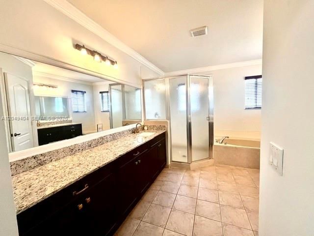 For Sale: $559,800 (5 beds, 3 baths, 3101 Square Feet)