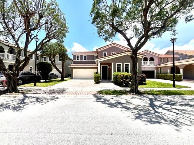 For Sale: $559,800 (5 beds, 3 baths, 3101 Square Feet)