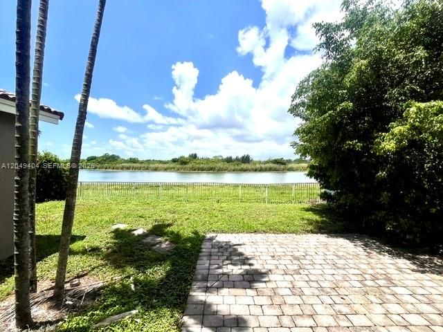 For Sale: $559,800 (5 beds, 3 baths, 3101 Square Feet)