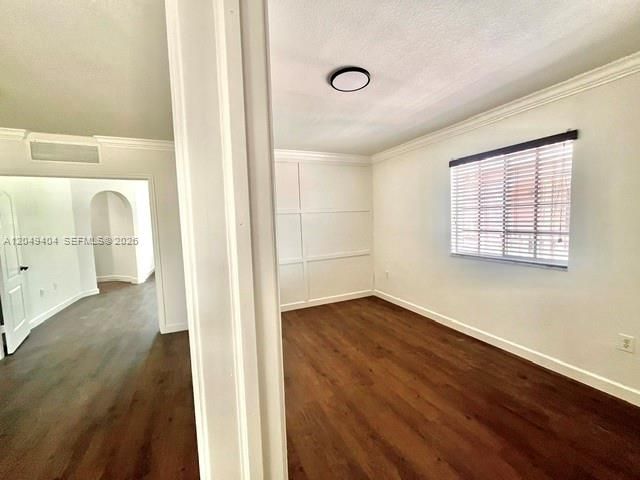 For Sale: $559,800 (5 beds, 3 baths, 3101 Square Feet)