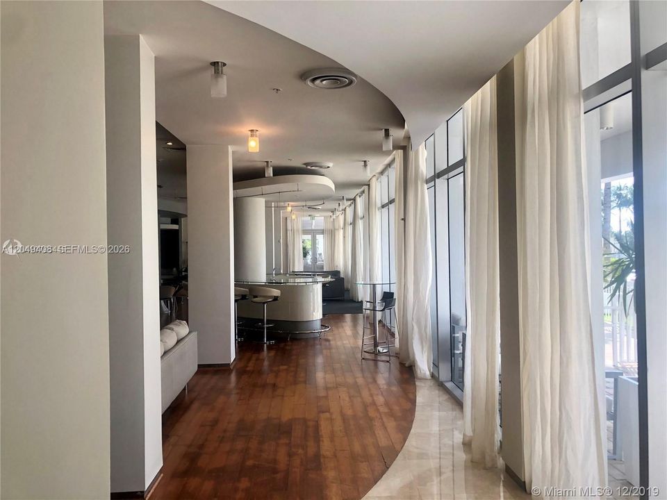For Rent: $4,100 (2 beds, 2 baths, 1056 Square Feet)