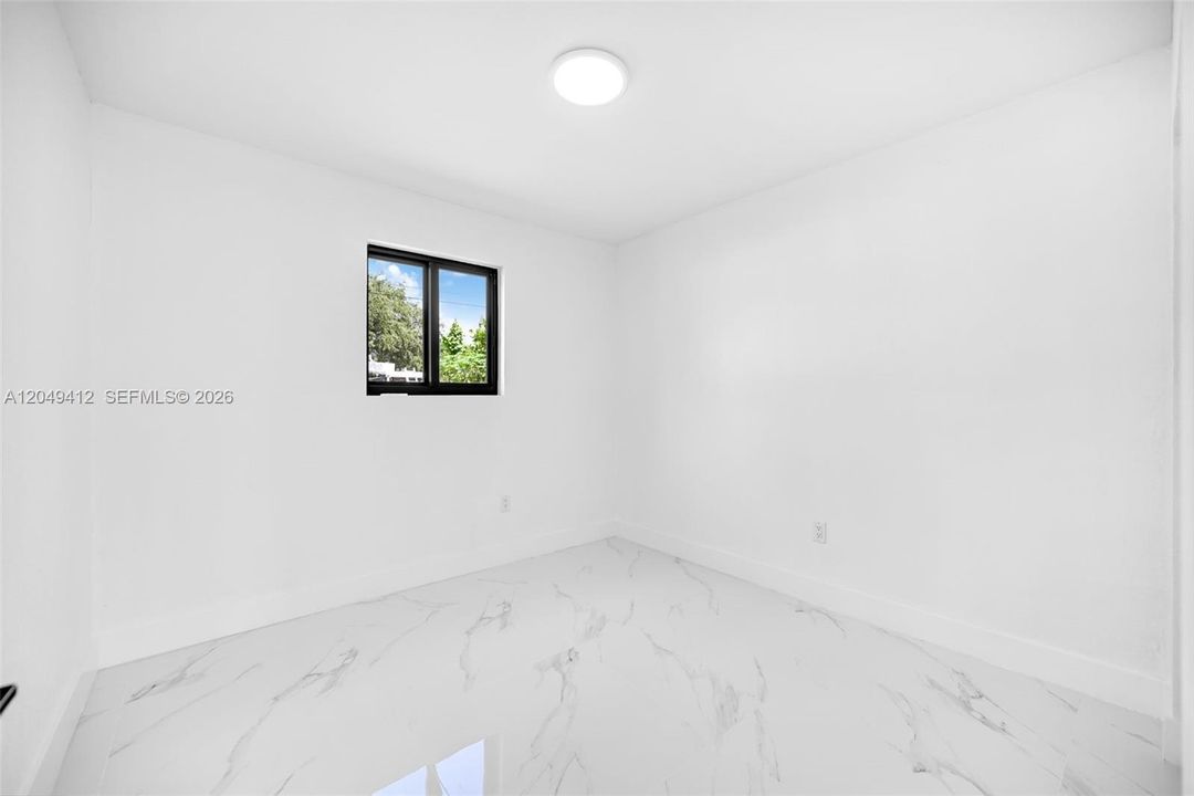 For Sale: $595,000 (4 beds, 2 baths, 1270 Square Feet)