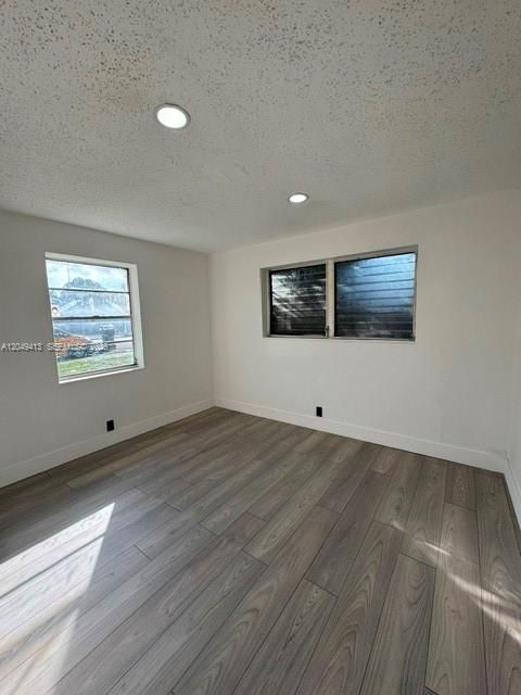 For Sale: $461,000 (3 beds, 2 baths, 1008 Square Feet)