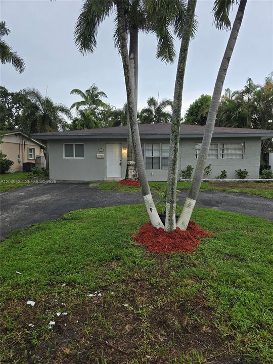 For Sale: $499,500 (3 beds, 2 baths, 1185 Square Feet)
