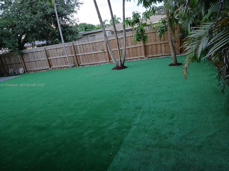 For Sale: $499,500 (3 beds, 2 baths, 1185 Square Feet)