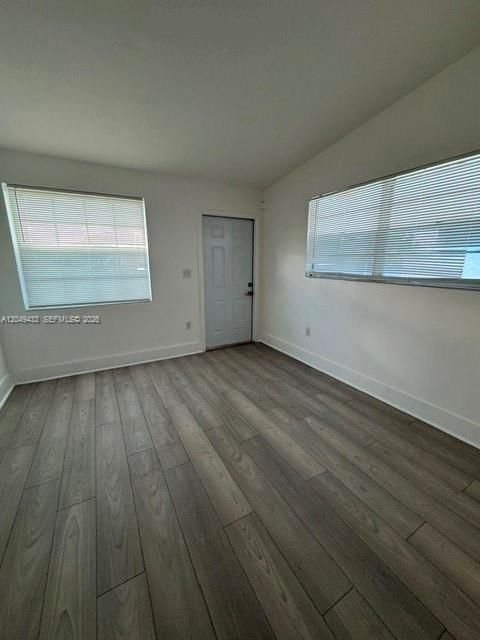For Sale: $410,000 (3 beds, 1 baths, 840 Square Feet)