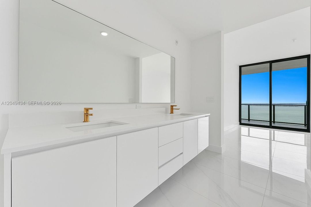 For Rent: $9,200 (3 beds, 3 baths, 1545 Square Feet)