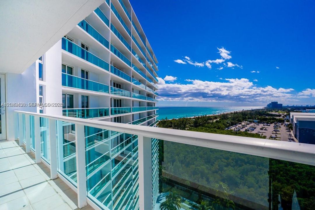 For Rent: $3,800 (2 beds, 2 baths, 1357 Square Feet)