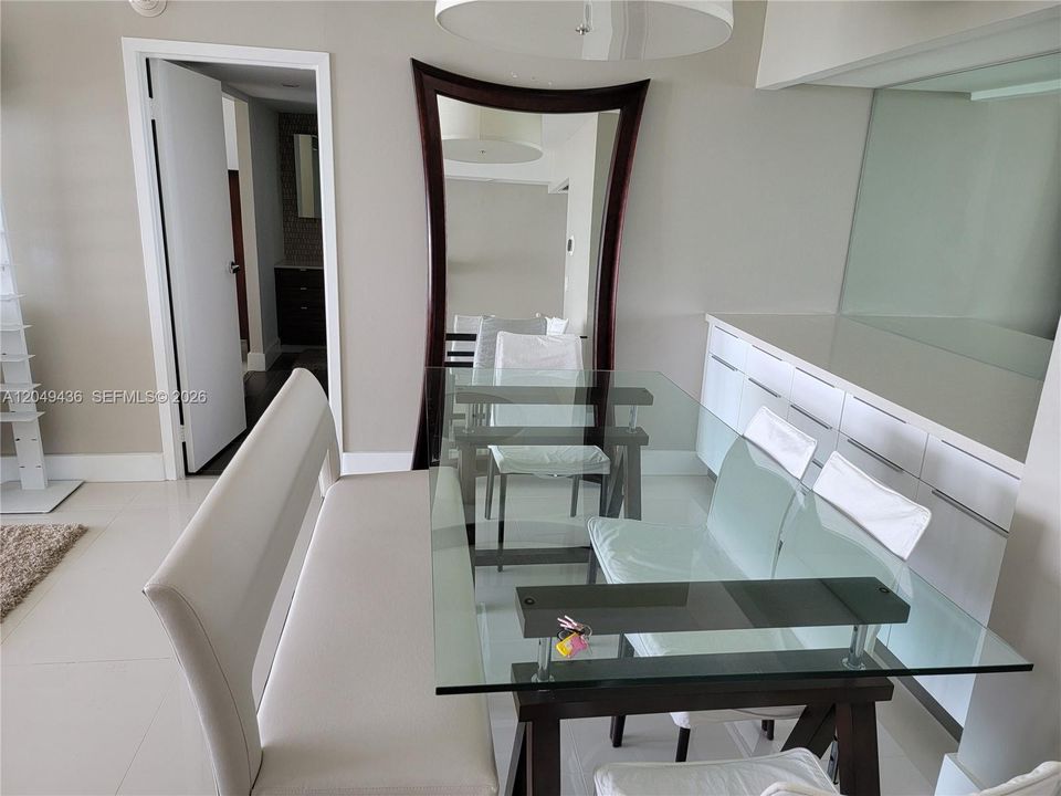For Rent: $3,800 (2 beds, 2 baths, 1357 Square Feet)
