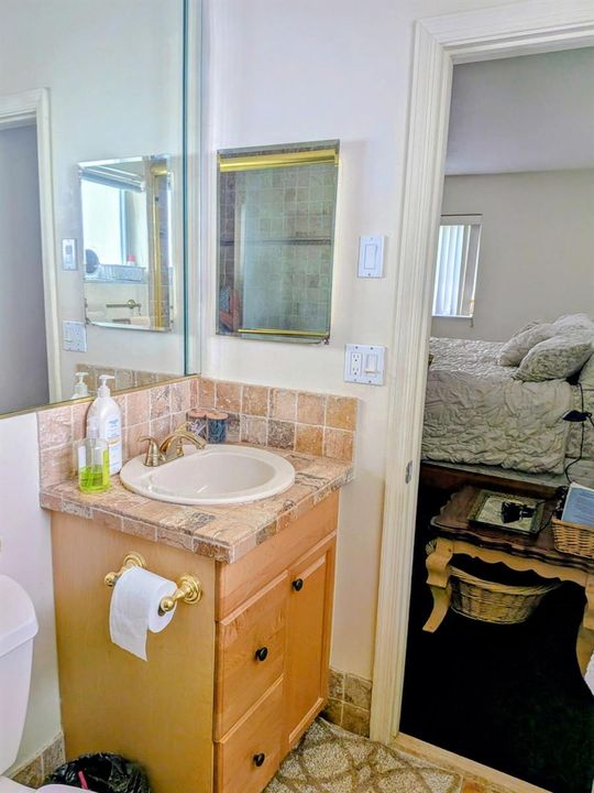 4914 NW 49th Road - Primary Bathroom