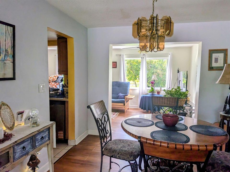 4914 NW 49th Road - Dining Room