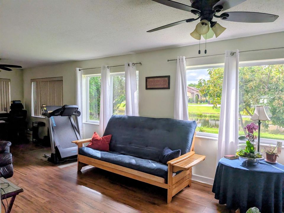 4914 NW 49th Road - Florida Room 2