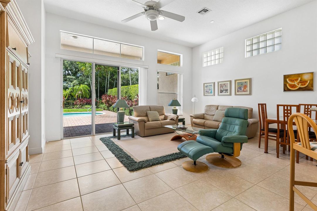009-8102ValhallaDrive-DelrayBeach-FL-334