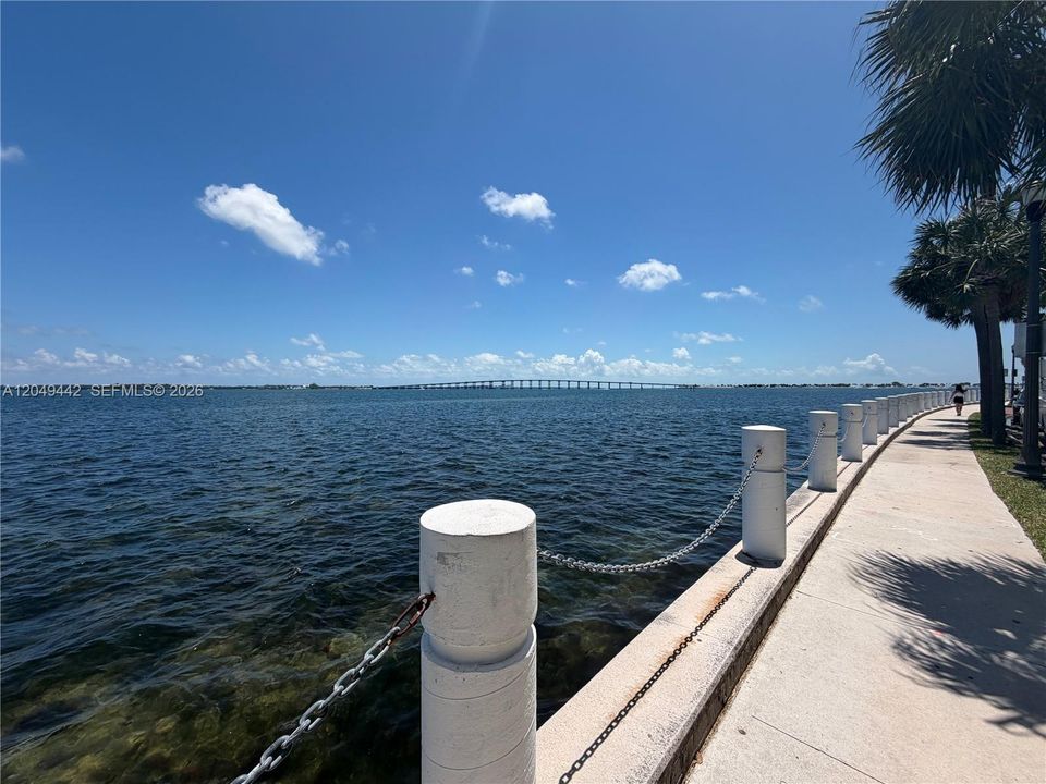 For Rent: $3,600 (0 beds, 0 baths, 1227 Square Feet)