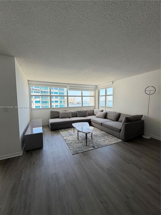 For Rent: $3,600 (0 beds, 0 baths, 1227 Square Feet)