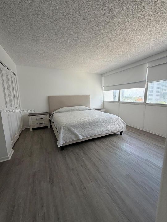 For Rent: $3,600 (0 beds, 0 baths, 1227 Square Feet)