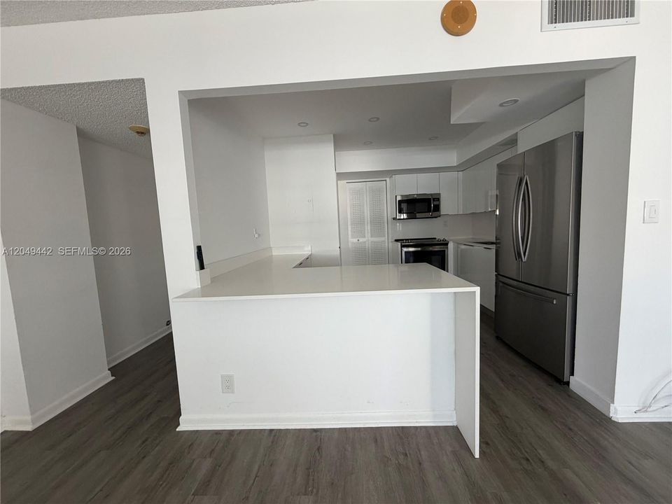 For Rent: $3,600 (0 beds, 0 baths, 1227 Square Feet)