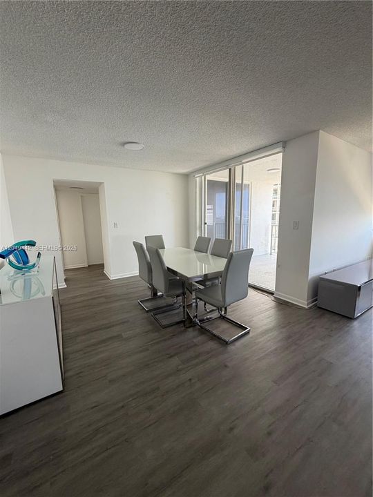For Rent: $3,600 (0 beds, 0 baths, 1227 Square Feet)