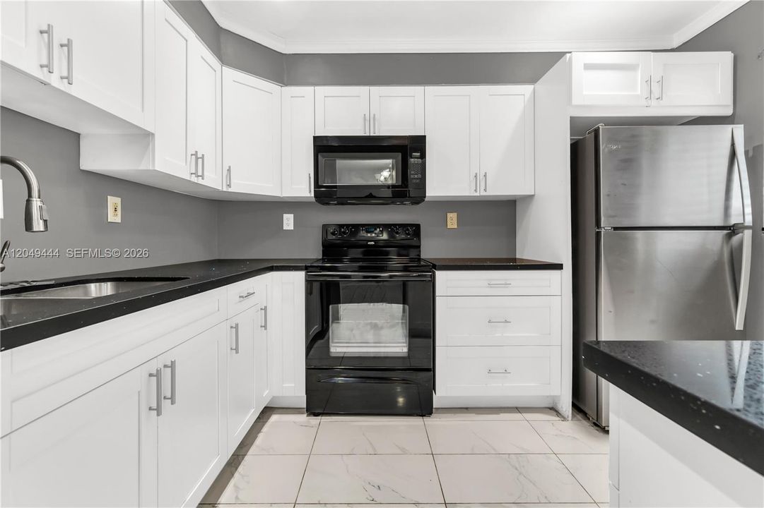 For Sale: $415,000 (3 beds, 2 baths, 1458 Square Feet)