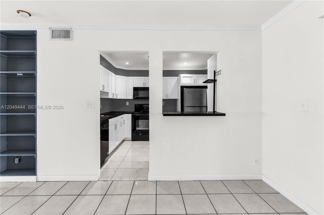 For Sale: $415,000 (3 beds, 2 baths, 1458 Square Feet)