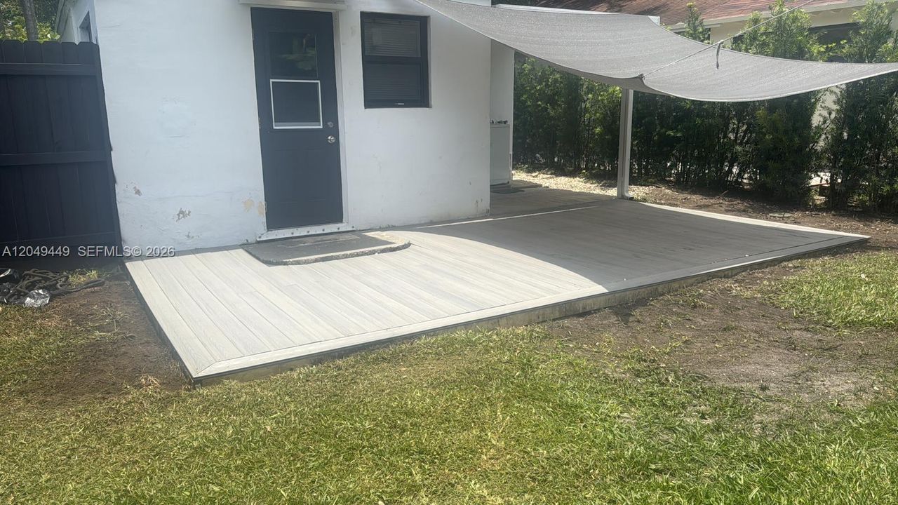 For Rent: $1,900 (1 beds, 1 baths, 4066 Square Feet)