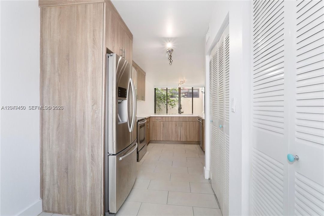 For Rent: $3,700 (2 beds, 2 baths, 1465 Square Feet)