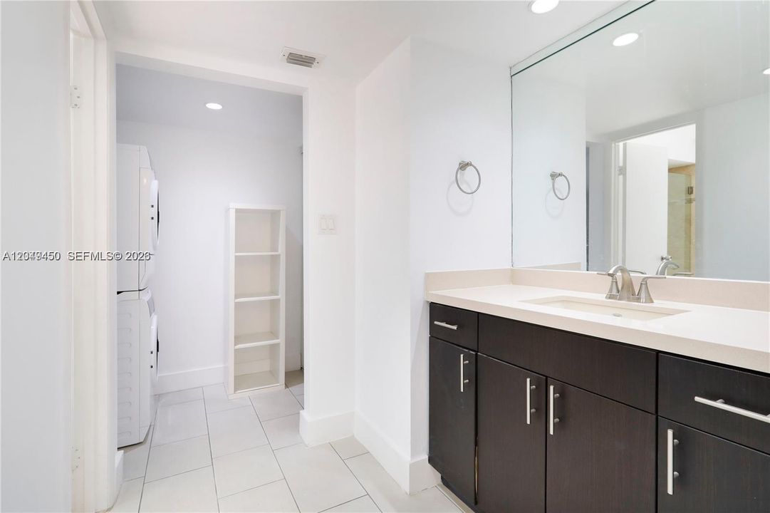 For Rent: $3,700 (2 beds, 2 baths, 1465 Square Feet)